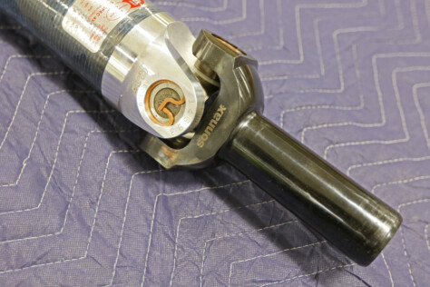 qa1-carbon-driveshaft-keeps-our-1968-gto-on-the-cutting-edge-2024-01-18_18-20-00_005713