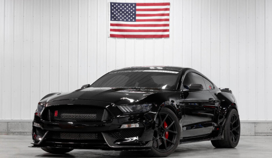 Rare 2016 Shelby GT350 'FatBody' Roars into Barrett-Jackson