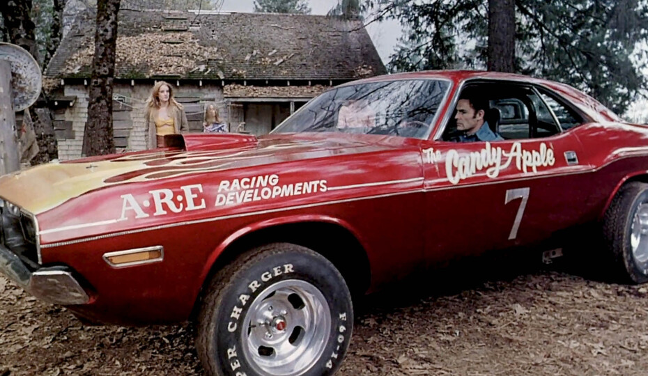 Rob's Car Movie Review: Moonshine County Express (1977)