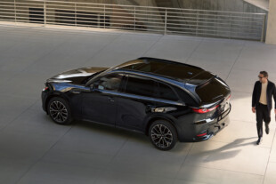 2025 Mazda CX-70 Debuts With Electrified Powertrains