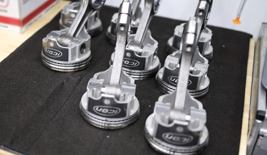 EngineLabs' Tool Of The Month — DEI's Fluid-Absorbing Oil Rug