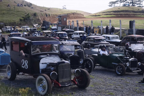 Getting Dirty: Hot Rods Go Dirt Track Racing At The Jalopy Dust Up