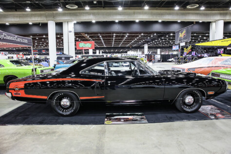 motor-city-extravaganza-the-71st-annual-detroit-autorama-2024-03-07_07-14-36_927086