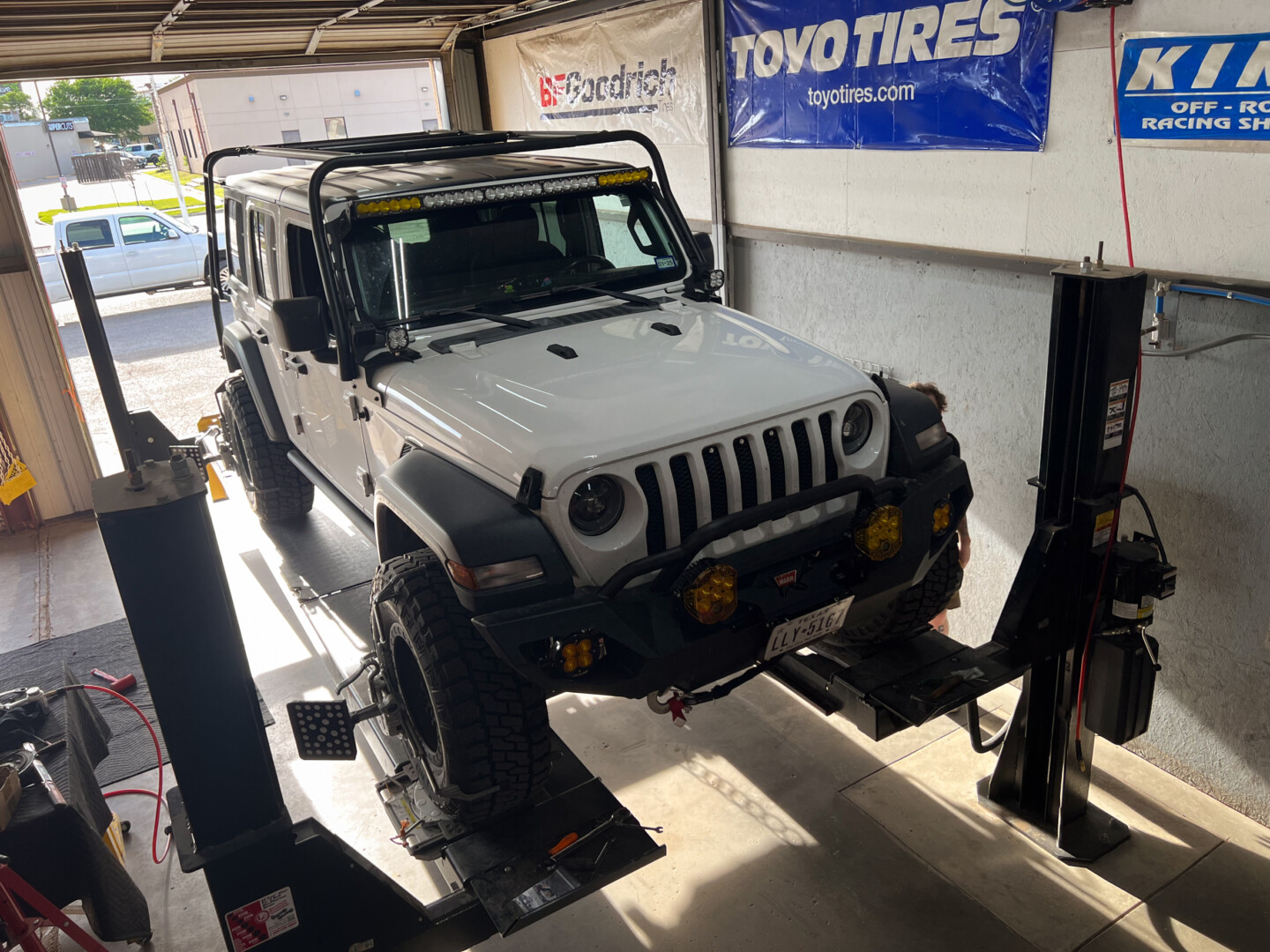2018 Jeep JL Alignment Rack