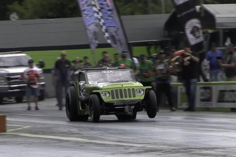 2JZ-Powered Sand Drag Suzuki Rips Off 6-Second Pass On Pavement