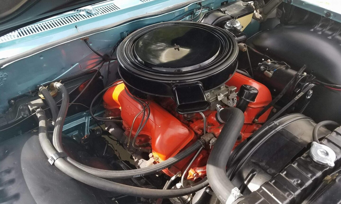 1961 409 Impala Engine