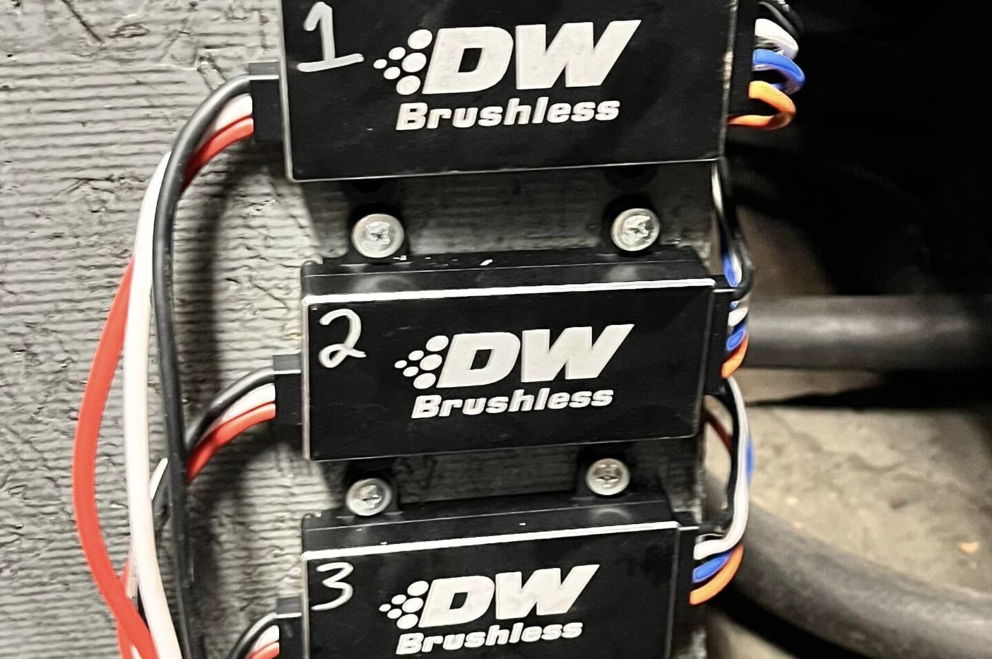 DW810