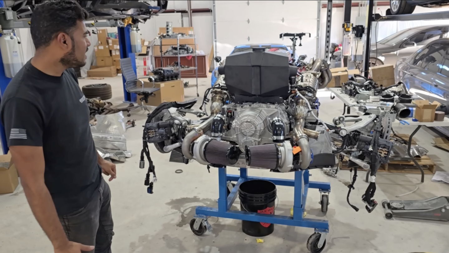 twin-turbo E-Ray