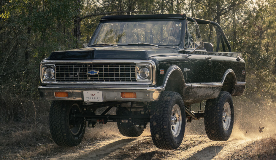 New, Old 4x4: LT1-Stuffed 1972 Chevy K5 Blazer On Coilovers