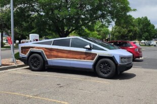 Tesla CyberSquire: An Electric Woody Wonder