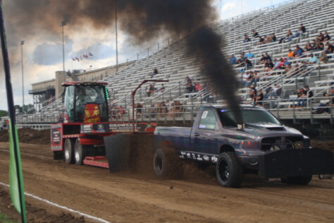 ucc-2024-truck-engines-exploded-records-fell-and-so-did-the-rain-2024-06-11_11-54-03_563383