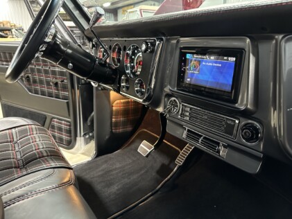 a-masterpiece-of-restoration-greg-haires-1970-chevrolet-c10-2024-07-24_11-45-28_244247