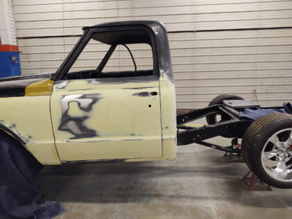 the-hawkeye-c10-comes-together-for-arrow-straight-body-panels-2024-09-18_08-46-26_926171