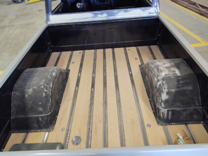 the-hawkeye-c10-comes-together-for-arrow-straight-body-panels-2024-09-18_08-46-51_778981