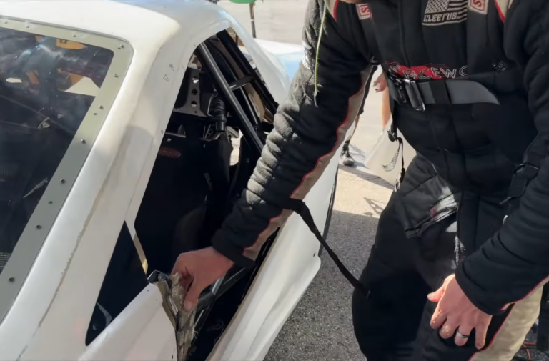 Leroy the Savage New Fiberglass Body Tested