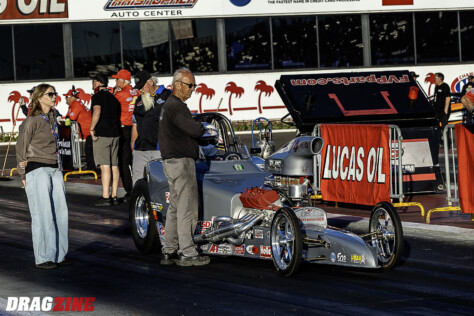 photo-extra-the-in-n-out-burger-nhra-finals-2024-11-21_09-23-13_118238