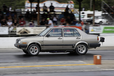 this-revived-vw-jetta-is-a-1200-hp-9-second-ripper-2024-12-26_08-25-55_600823