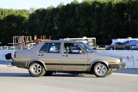 this-revived-vw-jetta-is-a-1200-hp-9-second-ripper-2024-12-26_08-27-10_765885