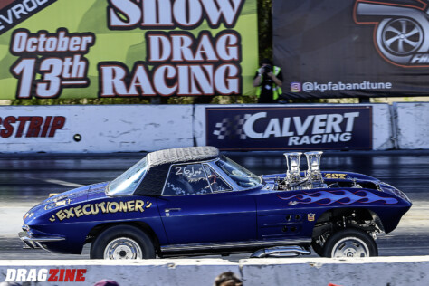 the-2024-mooneyes-christmas-party-at-irwindale-speedway-2024-12-10_12-07-38_832458