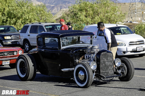 the-2024-mooneyes-christmas-party-at-irwindale-speedway-2024-12-10_12-08-00_423149