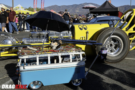 the-2024-mooneyes-christmas-party-at-irwindale-speedway-2024-12-10_12-09-34_628780