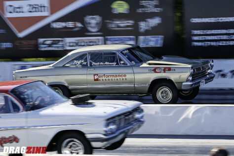 the-2024-mooneyes-christmas-party-at-irwindale-speedway-2024-12-10_12-10-59_499559