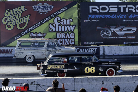the-2024-mooneyes-christmas-party-at-irwindale-speedway-2024-12-10_12-11-48_655946