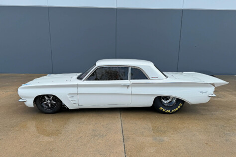 this-pontiac-tempest-lemans-is-equal-parts-show-and-go-2024-12-07_02-20-53_529927