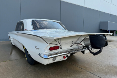 this-pontiac-tempest-lemans-is-equal-parts-show-and-go-2024-12-07_02-21-14_022228