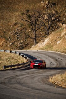 shelby-strikes-back-with-2025-gt350-r-model-amp-trans-am-spec-racer-2025-01-22_19-00-51_547807
