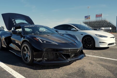 Twin-Turbo E-Ray Challenges A Gutted Tesla Plaid