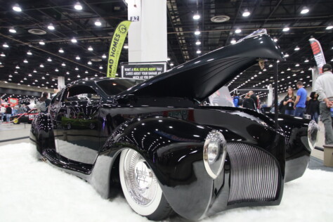 gallery-blue-oval-muscle-flexed-at-the-72nd-annual-detroit-autorama-2025-03-02_19-28-55_102144