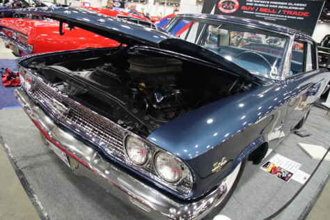 gallery-blue-oval-muscle-flexed-at-the-72nd-annual-detroit-autorama-2025-03-02_19-31-28_241924