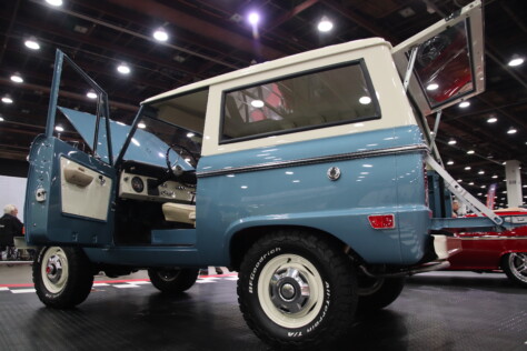 gallery-blue-oval-muscle-flexed-at-the-72nd-annual-detroit-autorama-2025-03-02_19-33-21_583078
