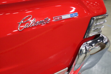 gallery-blue-oval-muscle-flexed-at-the-72nd-annual-detroit-autorama-2025-03-02_19-34-02_443481