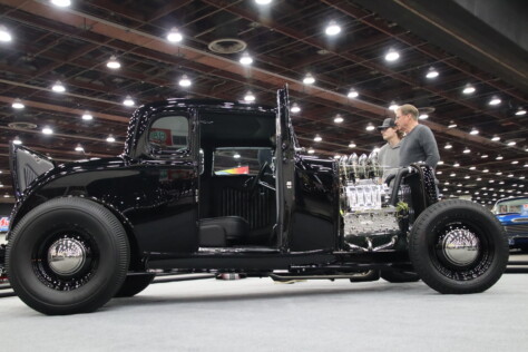 gallery-blue-oval-muscle-flexed-at-the-72nd-annual-detroit-autorama-2025-03-02_19-35-03_169541