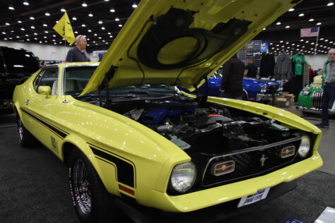 gallery-blue-oval-muscle-flexed-at-the-72nd-annual-detroit-autorama-2025-03-02_19-35-38_193630