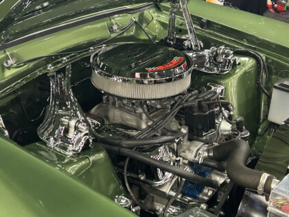 gallery-blue-oval-muscle-flexed-at-the-72nd-annual-detroit-autorama-2025-03-02_19-37-18_856025