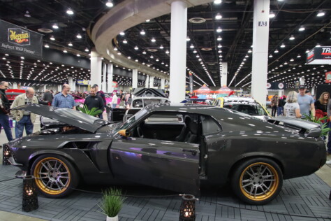 gallery-blue-oval-muscle-flexed-at-the-72nd-annual-detroit-autorama-2025-03-02_19-38-23_364306