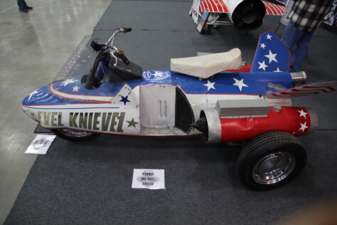 gallery-blue-oval-muscle-flexed-at-the-72nd-annual-detroit-autorama-2025-03-02_19-40-23_181811
