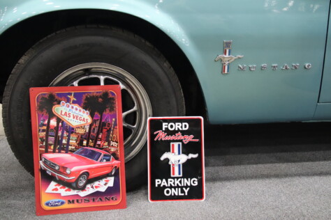 gallery-blue-oval-muscle-flexed-at-the-72nd-annual-detroit-autorama-2025-03-02_19-41-23_916164