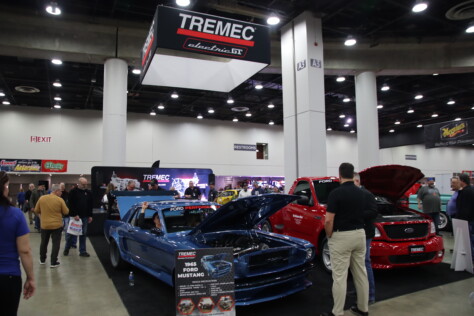 gallery-blue-oval-muscle-flexed-at-the-72nd-annual-detroit-autorama-2025-03-02_19-42-02_050580