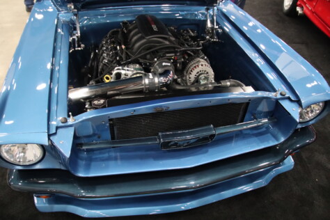 gallery-blue-oval-muscle-flexed-at-the-72nd-annual-detroit-autorama-2025-03-02_19-42-09_756933