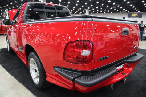 gallery-blue-oval-muscle-flexed-at-the-72nd-annual-detroit-autorama-2025-03-02_19-42-25_119564