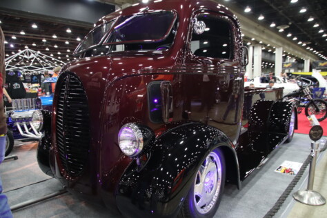 gallery-blue-oval-muscle-flexed-at-the-72nd-annual-detroit-autorama-2025-03-02_19-43-20_213744