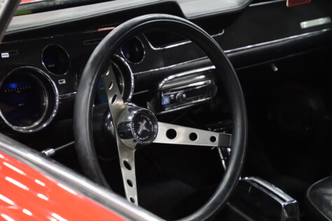 gallery-blue-oval-muscle-flexed-at-the-72nd-annual-detroit-autorama-2025-03-02_19-44-15_094143