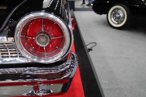gallery-blue-oval-muscle-flexed-at-the-72nd-annual-detroit-autorama-2025-03-02_19-46-22_232353
