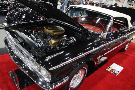 gallery-blue-oval-muscle-flexed-at-the-72nd-annual-detroit-autorama-2025-03-02_19-46-30_234505