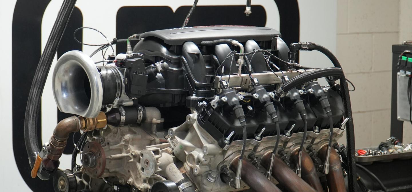 Bosszilla Tests A Ford Performance Intake Manifold On LME