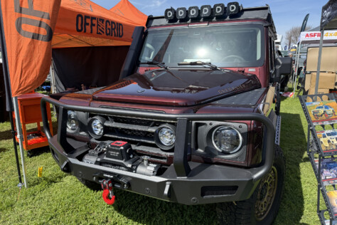 2025s-off-road-shakeup-ineos-grenadier-challenges-the-old-guard-2025-04-25_10-58-31_704224
